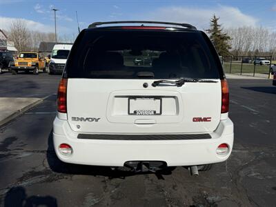 2002 GMC Envoy SLE  4X4 - Photo 6 - Flushing, MI 48433
