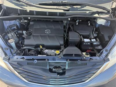 2014 Toyota Sienna LE - Photo 29 - Flushing, MI 48433