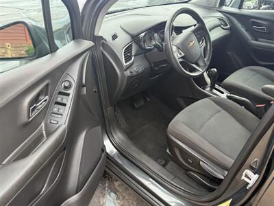2019 Chevrolet Trax LS   - Photo 9 - Flushing, MI 48433