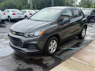 2019 Chevrolet Trax LS   - Photo 3 - Flushing, MI 48433