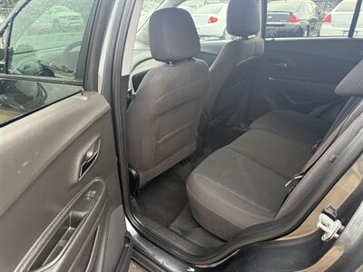 2019 Chevrolet Trax LS   - Photo 14 - Flushing, MI 48433