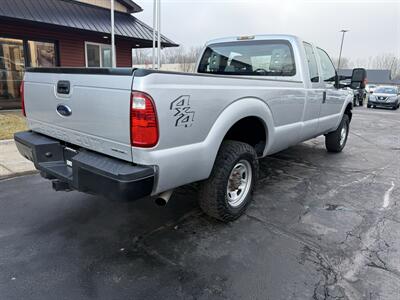 2016 Ford F-250 Super Duty XL  4X4 - Photo 5 - Flushing, MI 48433