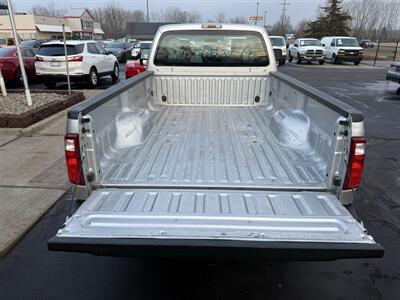 2016 Ford F-250 Super Duty XL  4X4 - Photo 17 - Flushing, MI 48433