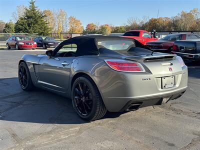 2007 Saturn SKY Red Line  Convertible - Photo 7 - Flushing, MI 48433