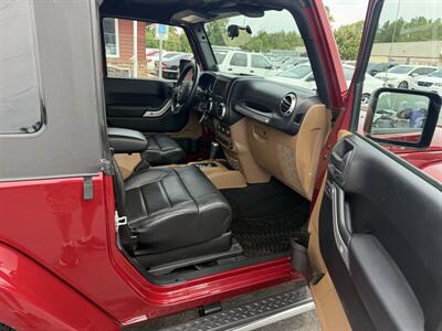 2012 Jeep Wrangler Sahara 4X4 - Photo 20 - Flushing, MI 48433