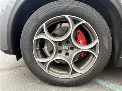 2018 Alfa Romeo Stelvio Sport  AWD - Photo 7 - Flushing, MI 48433