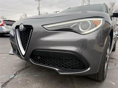 2018 Alfa Romeo Stelvio Sport  AWD - Photo 32 - Flushing, MI 48433
