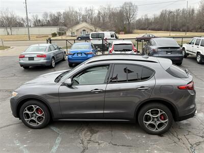 2018 Alfa Romeo Stelvio Sport  AWD - Photo 8 - Flushing, MI 48433