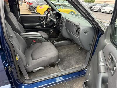 2004 Chevrolet S-10 LS 4dr Crew Cab LS 4X4 - Photo 17 - Flushing, MI 48433