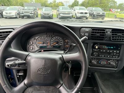 2004 Chevrolet S-10 LS 4dr Crew Cab LS 4X4 - Photo 13 - Flushing, MI 48433