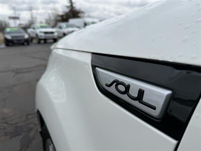 2018 Kia Soul +   - Photo 9 - Flushing, MI 48433