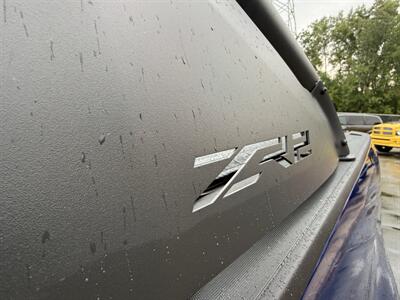 2019 Chevrolet Colorado ZR2 Dusk Special Edition 4X4 - Photo 12 - Flushing, MI 48433