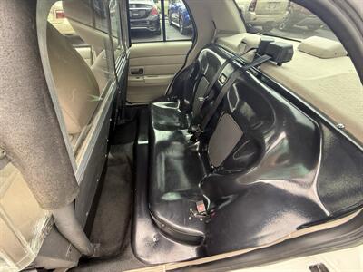 2011 Ford Crown Victoria Police Interceptor - Photo 21 - Flushing, MI 48433