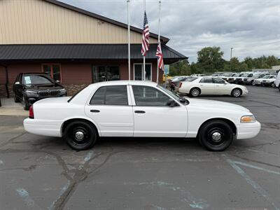 2011 Ford Crown Victoria Police Interceptor - Photo 5 - Flushing, MI 48433