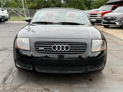 2002 Audi TT 225hp quattro  6-Speed Manual - Photo 13 - Flushing, MI 48433