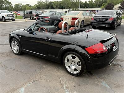 2002 Audi TT 225hp quattro  6-Speed Manual - Photo 21 - Flushing, MI 48433