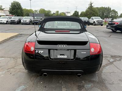 2002 Audi TT 225hp quattro  6-Speed Manual - Photo 18 - Flushing, MI 48433