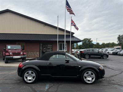 2002 Audi TT 225hp quattro  6-Speed Manual - Photo 14 - Flushing, MI 48433