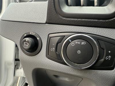 2018 Ford Transit 150  130 " WB Cargo - Photo 15 - Flushing, MI 48433
