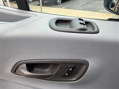 2018 Ford Transit 150  130 " WB Cargo - Photo 16 - Flushing, MI 48433