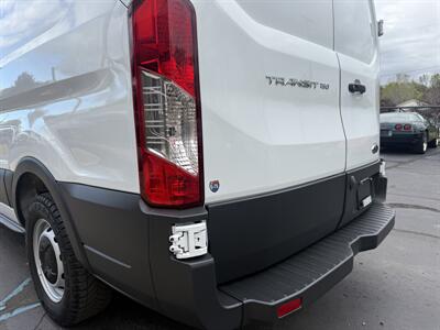 2018 Ford Transit 150  130 " WB Cargo - Photo 26 - Flushing, MI 48433