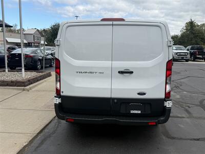 2018 Ford Transit 150  130 " WB Cargo - Photo 6 - Flushing, MI 48433
