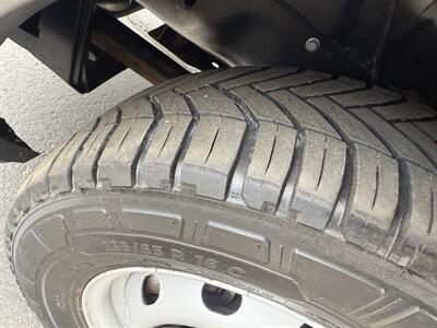 2018 Ford Transit 150  130 " WB Cargo - Photo 29 - Flushing, MI 48433