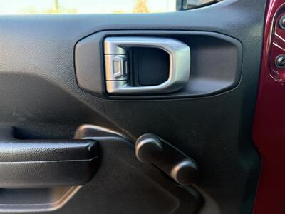 2021 Jeep Wrangler Unlimited Sport 4X4 - Photo 19 - Flushing, MI 48433