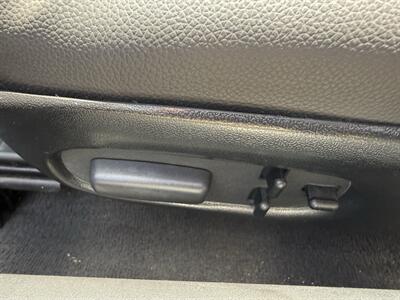2004 Chevrolet Corvette Convertible 6-Speed - Photo 30 - Flushing, MI 48433