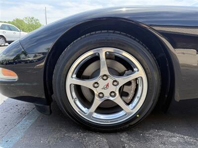 2004 Chevrolet Corvette Convertible 6-Speed - Photo 27 - Flushing, MI 48433