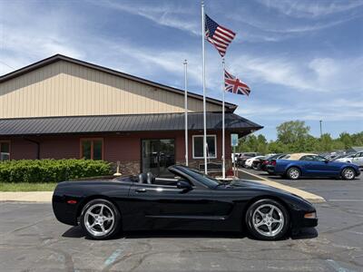 2004 Chevrolet Corvette Convertible 6-Speed - Photo 2 - Flushing, MI 48433