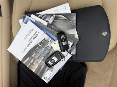 2015 BMW 328i xDrive AWD - Photo 30 - Flushing, MI 48433