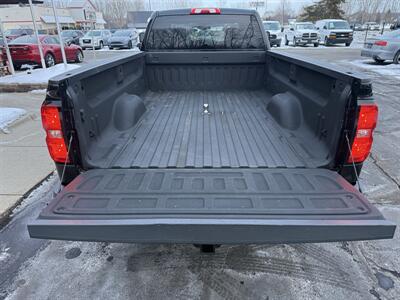 2017 Chevrolet Silverado 3500 WT Crew Cab DRW  4WD Duramax - Photo 23 - Flushing, MI 48433