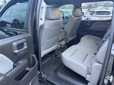 2017 Chevrolet Silverado 3500 WT Crew Cab DRW  4WD Duramax - Photo 20 - Flushing, MI 48433