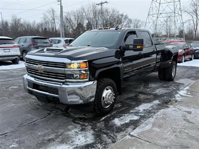 2017 Chevrolet Silverado 3500 WT Crew Cab DRW  4WD Duramax - Photo 3 - Flushing, MI 48433