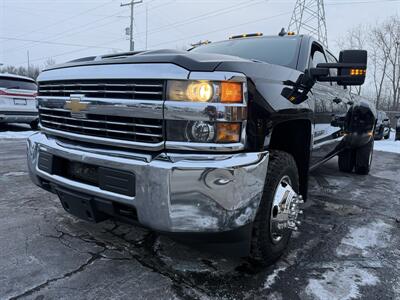2017 Chevrolet Silverado 3500 WT Crew Cab DRW  4WD Duramax - Photo 37 - Flushing, MI 48433