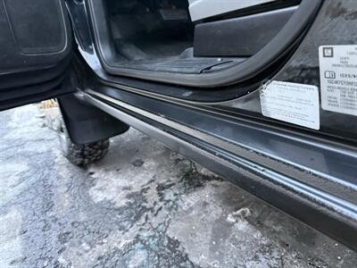 2017 Chevrolet Silverado 3500 WT Crew Cab DRW  4WD Duramax - Photo 21 - Flushing, MI 48433