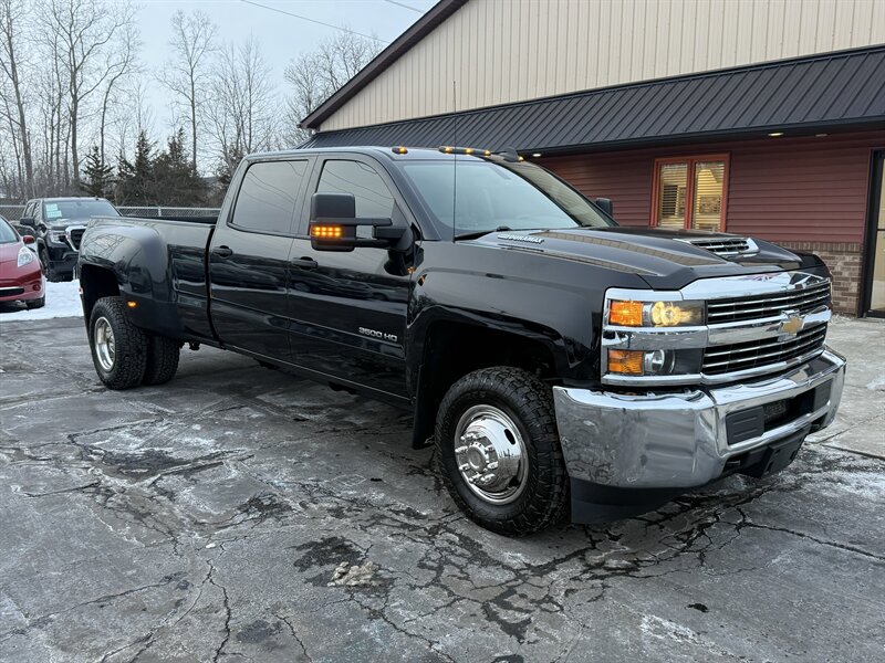 2017 Chevrolet Silverado 3500 WT Crew Cab DRW  4WD Duramax - Photo 1 - Flushing, MI 48433