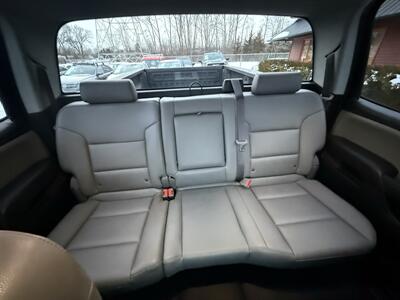 2017 Chevrolet Silverado 3500 WT Crew Cab DRW  4WD Duramax - Photo 16 - Flushing, MI 48433