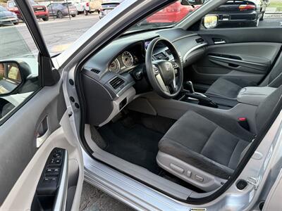 2010 Honda Accord EX - Photo 11 - Flushing, MI 48433