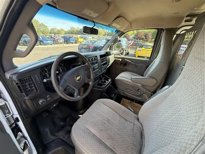 2019 Chevrolet Express 2500 Cargo - Photo 17 - Flushing, MI 48433