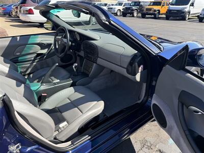 2001 Porsche Boxster 5-Speed Manual - Photo 30 - Flushing, MI 48433