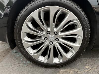 2017 Buick LaCrosse Premium - Photo 12 - Flushing, MI 48433