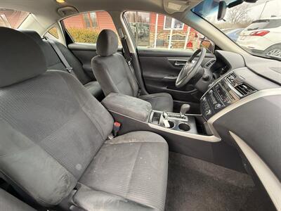 2015 Nissan Altima 2.5  S - Photo 19 - Flushing, MI 48433