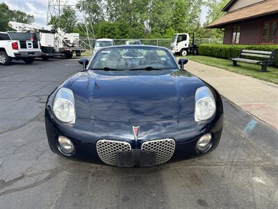 2007 Pontiac Solstice Convertible   - Photo 8 - Flushing, MI 48433