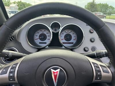 2007 Pontiac Solstice Convertible   - Photo 20 - Flushing, MI 48433