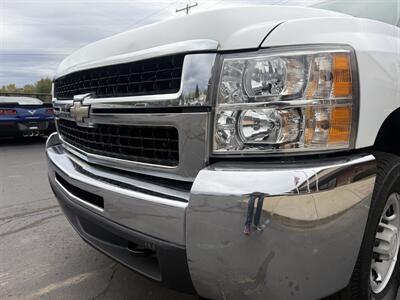 2008 Chevrolet Silverado 2500 Work Truck  4WD - Photo 25 - Flushing, MI 48433