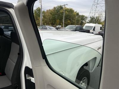 2008 Chevrolet Silverado 2500 Work Truck  4WD - Photo 27 - Flushing, MI 48433