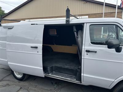 1996 Dodge Ram Van 3500 Extended  Surveillance Conversion - Photo 22 - Flushing, MI 48433