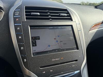 2015 Lincoln MKZ/Zephyr Reserve  AWD - Photo 23 - Flushing, MI 48433